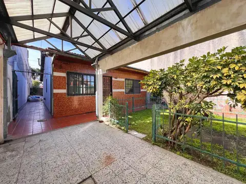 Casa en Venta con 1 cochera