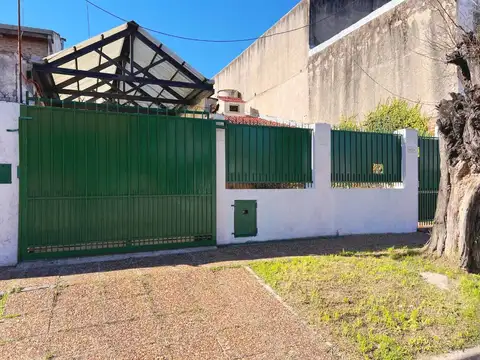 Luis María Campos 1300