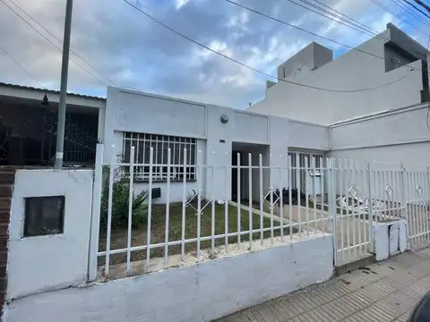 Casa en Venta - 3 Dormitorios 2 Baños - 272 mts2 - Cordoba