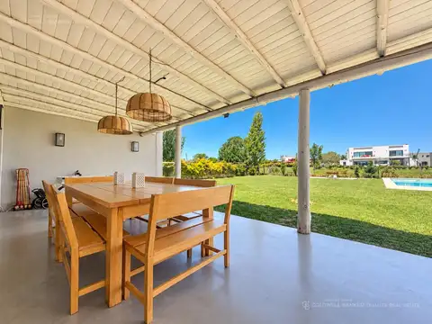 Casa en Alquiler Temporal en San Sebastián, USD 4.900