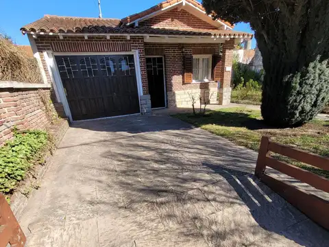 Casa Sobre Av Luro