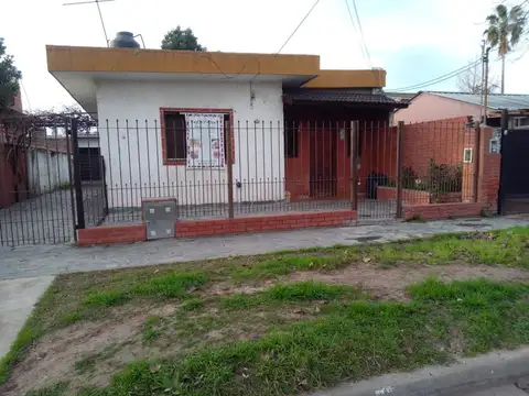 CASA MULTIFAMILAR , casa 3 amb, frente y  casa de 3 amb fond