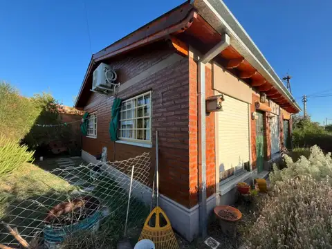 Casa en venta c/ cochera en Saldungaray
