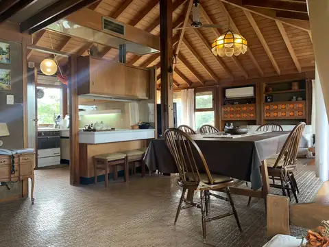Casa en Alquiler Temporal con 2 cocheras