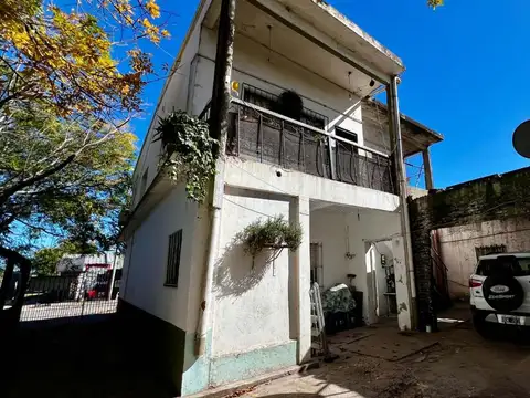 CASA 5 AMBIENTES VENTA EN LONGCHAMPS MAS LOCAL