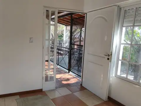 Depto Tipo Casa en Alquiler de 3 dormitorios