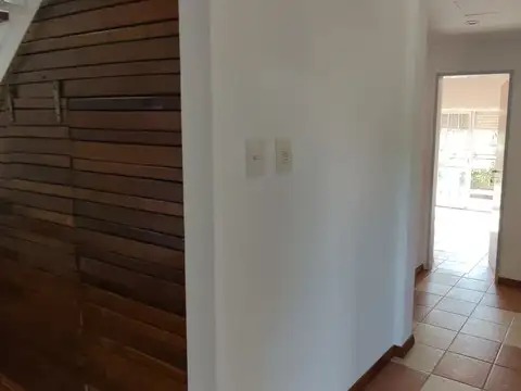 Depto Tipo Casa en Alquiler al Este