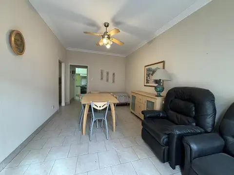 3 AMBIENTES A LA CALLE MICROCENTRO