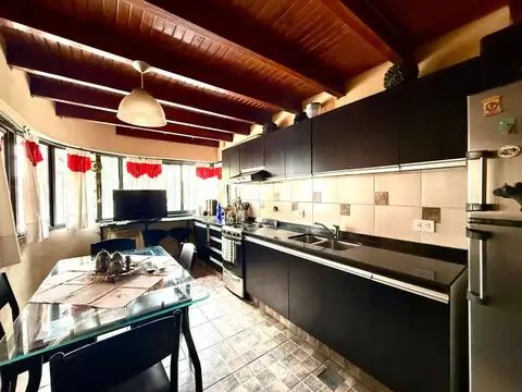 CASA 3 AMBIENTES COCHERA PATIO TERRAZA PILETA