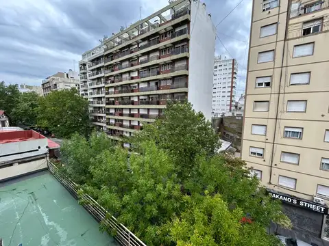 GRAN DEPARTAMENTO CON COCHERA