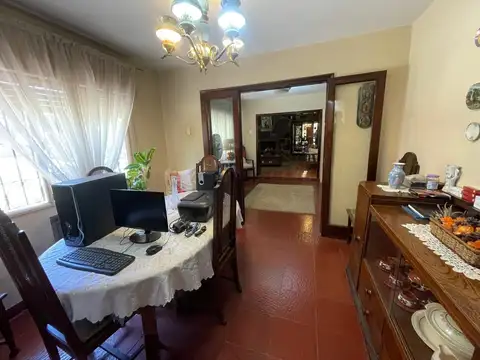 Hermosa casa en barrio Jardín Espinosa 