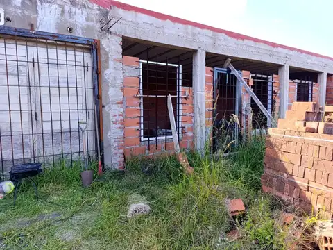 Venta Casa a terminar 4 ambientes San Jacinto