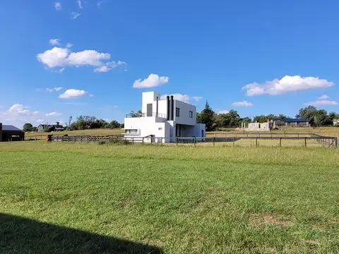 VENTA LOTE PUNTO CLARO LOS REARTES 1000M2