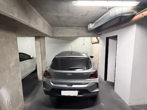 VENDE ESPACIO GUARDA COCHE SUBSUELO - PATERNAL