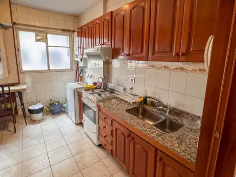 Departamento 4 ambientes con 2 baños