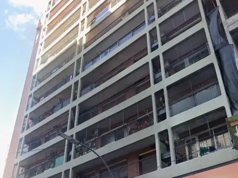 DPTO. 4 AMB. AV. CORRIENTES Y AV. PUEYRREDON