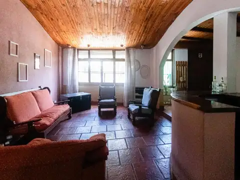Depto Tipo Casa 4 ambientes con 3 baños