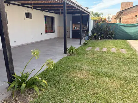Casa en alquiler, tres dormitorios, Tierra de Sueños 2