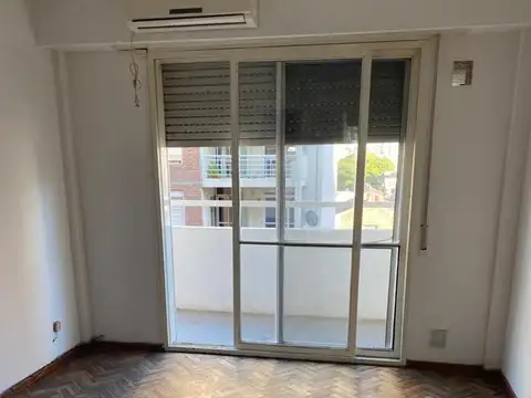 Departamento frente reciclado a nuevo zona céntrica