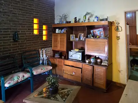 Casa en venta apta credito en zona residencial de Marcos Paz
