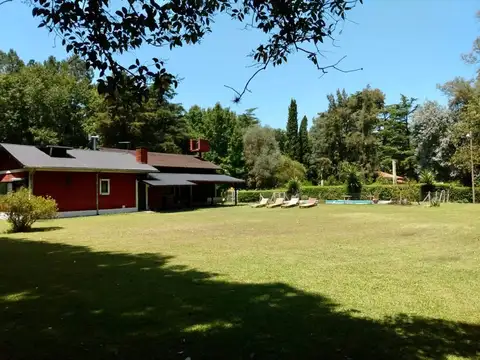 Casa en Alquiler de 4 dormitorios
