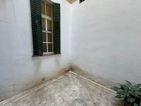 Venta PH 2 ambientes con Patio en Balvanera