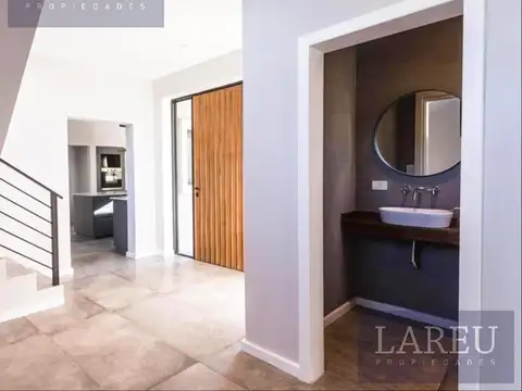 Casa en Alquiler de 3 dormitorios