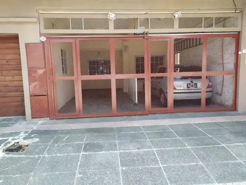 Depto Tipo Casa en Alquiler de 3 ambientes