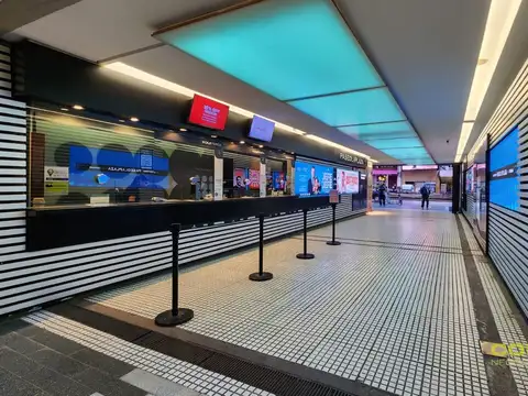 Venta de Cochera Garage en Monserrat en el Paseo la Plaza
