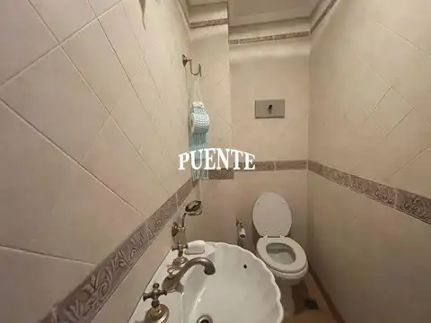 Casa 6 ambientes con 3 baños
