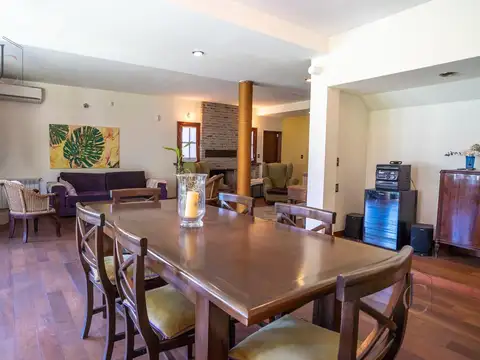Casa en Venta al Oeste