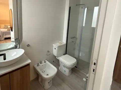 Departamento 3 ambientes a la calle con balcón