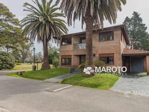 Casa en Venta al Oeste