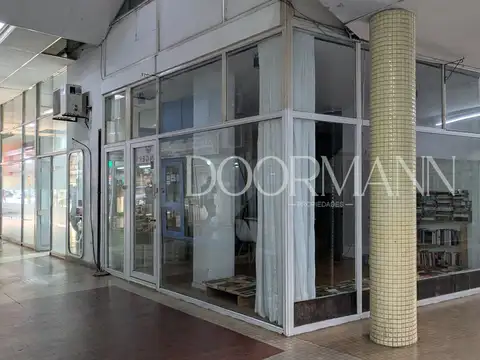 Local en Venta 30 años