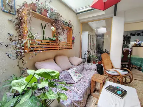 Depto Tipo Casa 4 ambientes con 2 baños