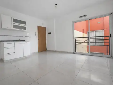 DEPARTAMENTO 2 AMBIENTES COCHERA