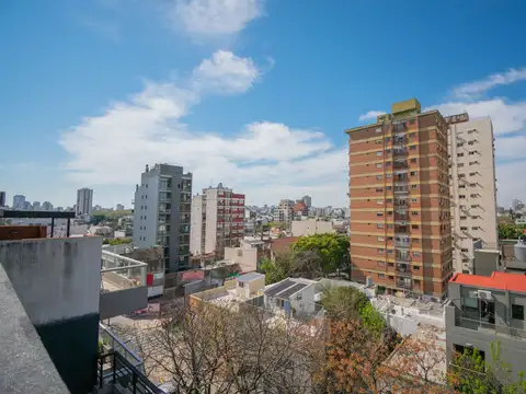 VENTA MONOAMBIENTE CON PATIO COGHLAN