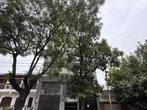 Departamento Venta Monoambiente con balcon Flores