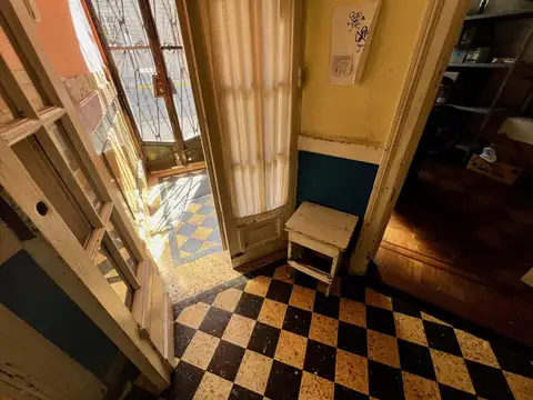 Casa 6 ambientes con 1 baño