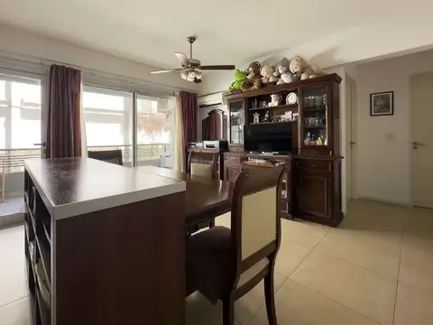 Aristóbulo del Valle 1300