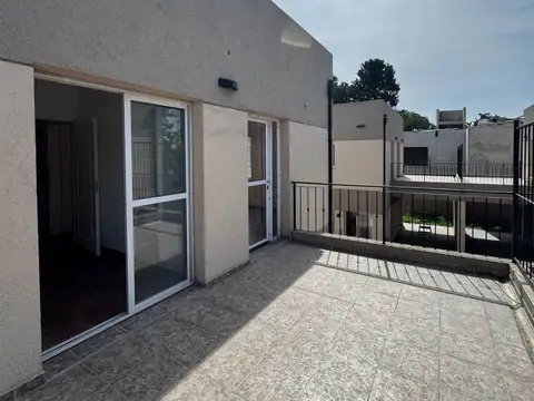 VENTA DUPLEX 3 AMB. A ESTRENAR ITUZAINGO