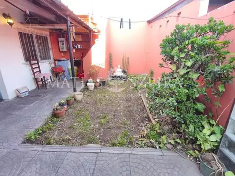 Depto Tipo Casa en Venta en Castelar, USD 60.000