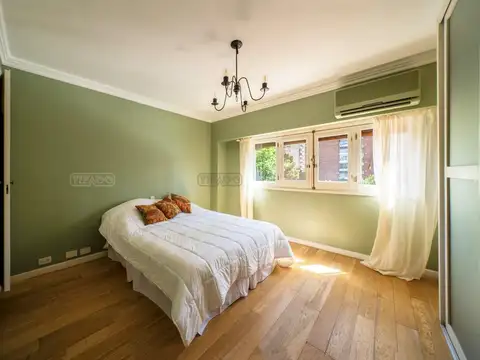 Departamento en Venta con 2 cocheras