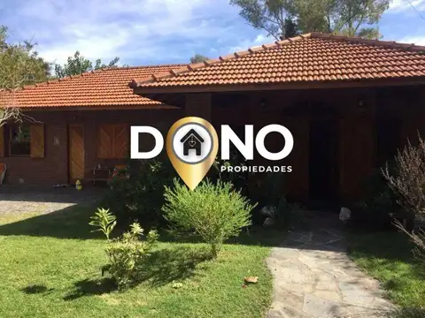 Casa a la venta en el Carmencito de 4 ambientes