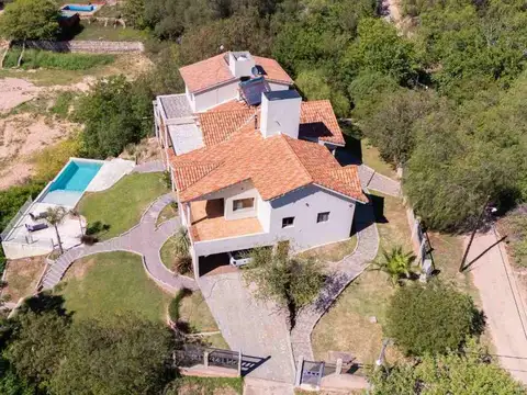 Casa en Venta en Villa Parque Siquiman, USD 850.000
