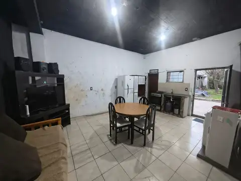 VENTA CASA+LOCAL PATIO+JARDIN+COCHERA TORTUGUITAS