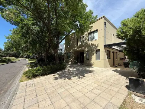 Casa en Venta en Santa Maria De Los Olivos, USD 360.000