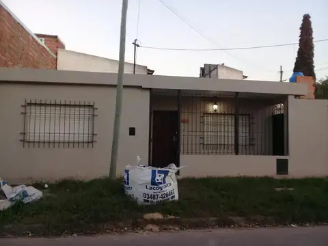 Casa en Alquiler Barrio Municipal Zàrate