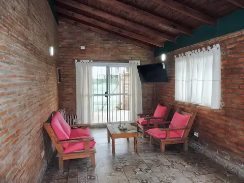 Casa en Venta con 3 cocheras