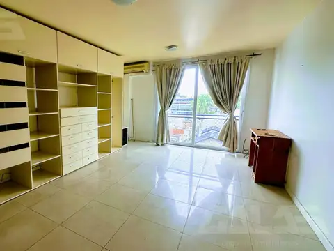 Aristobulo del Valle al 300